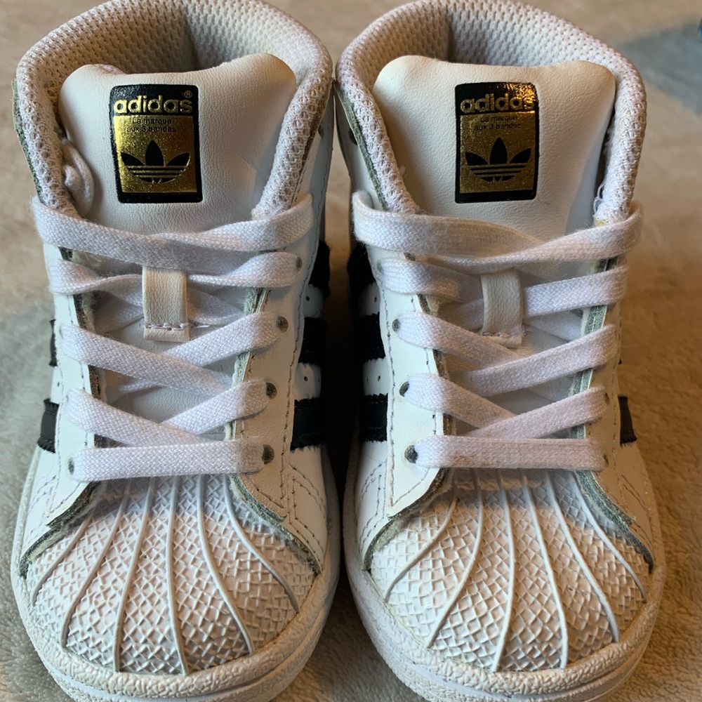 Original Adidas Superstar Sneakers for Infants Size 5K.